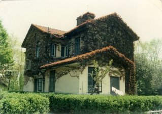建筑 人物 书屋
